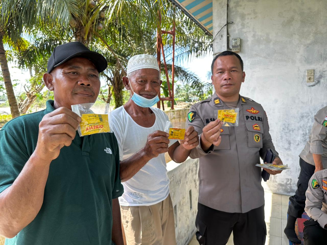 Polri Hadir Menyentuh dari Pintu ke Pintu: Layanan Kesehatan dan Home Visit Ringankan Derita Warga Terdampak Banjir Aceh Tamiang