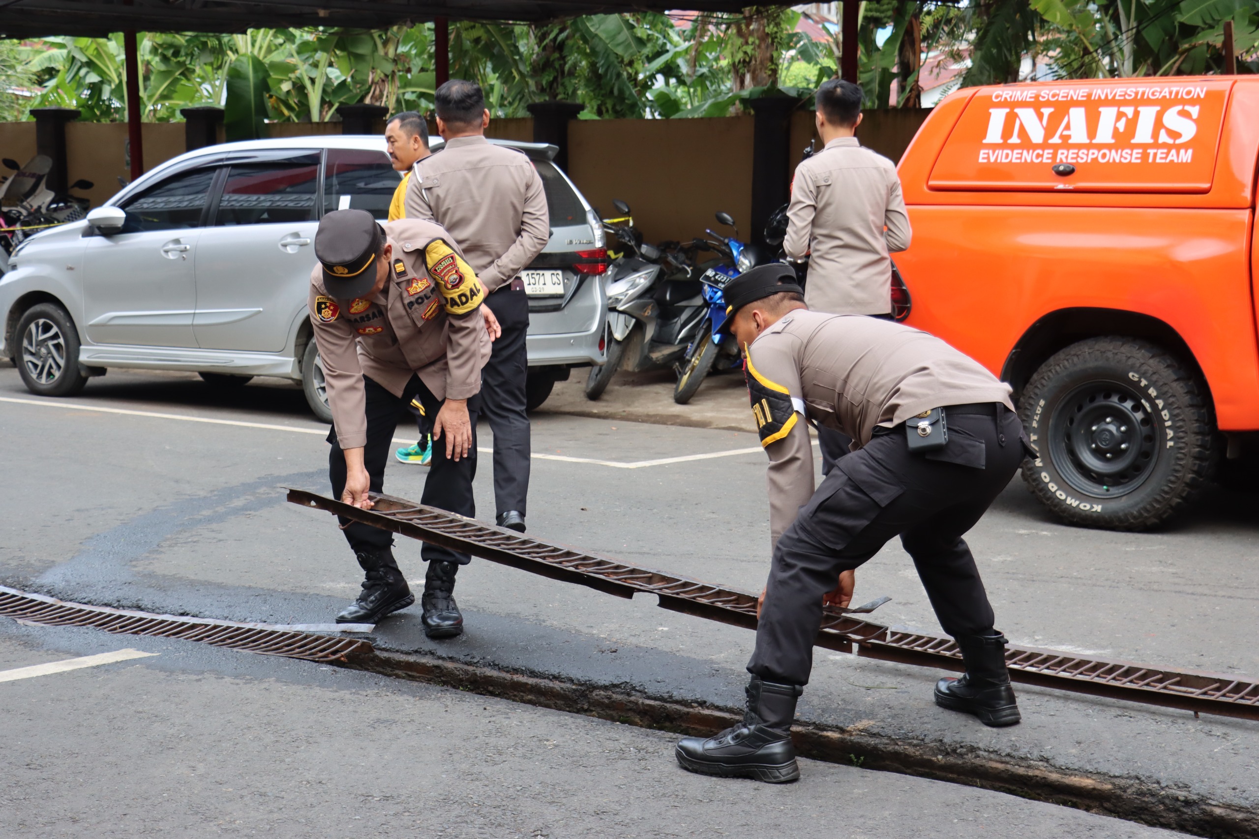 Gerakan Nasional Indonesia Asri  ( AMAN – SEHAT – RESIK – INDAH ) di Polresta Bengkulu